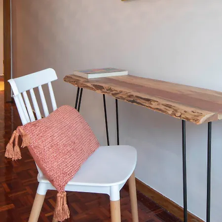 Elegantes Colores En El Puerto By * Vigo