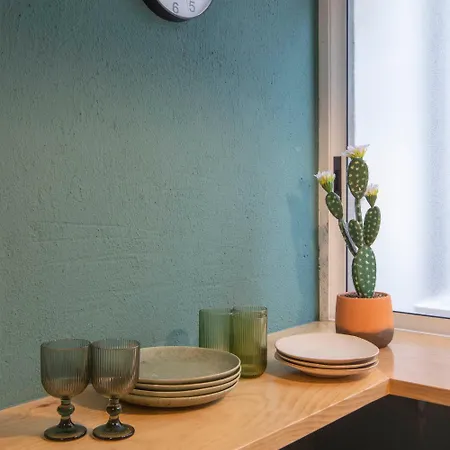 Elegantes Colores En El Puerto By