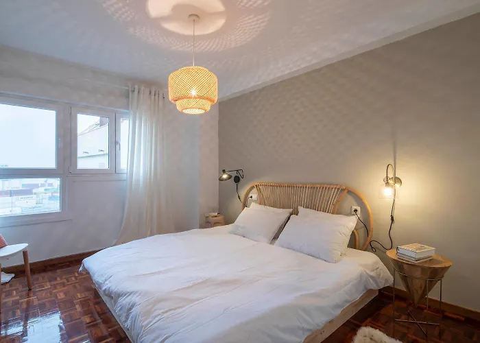 Elegantes Colores En El Puerto By ויגו